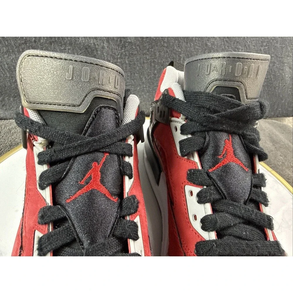 Jordan Spizike Low Toro Red Black White FQ3950-600 Youth Size 6Y Women Size 7.5